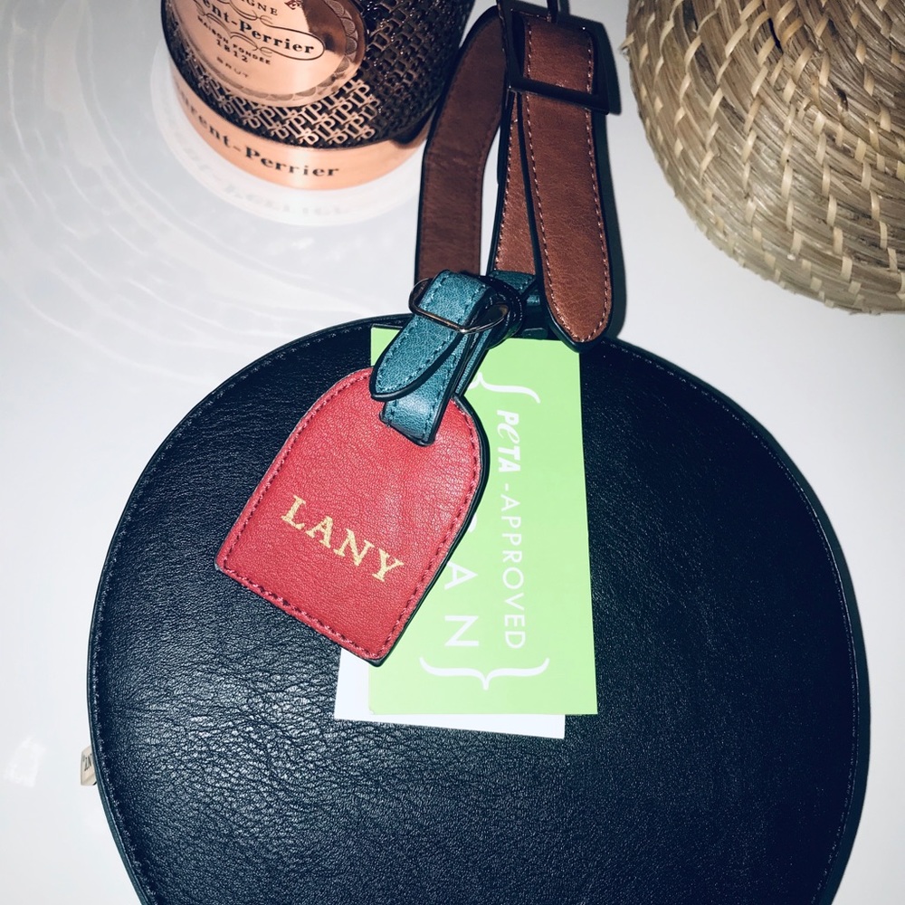 Round leather purse